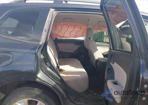 2015 Subaru Forester 2.5I z USA, uszkodzony, nr VIN JF2SJABC9FH504142